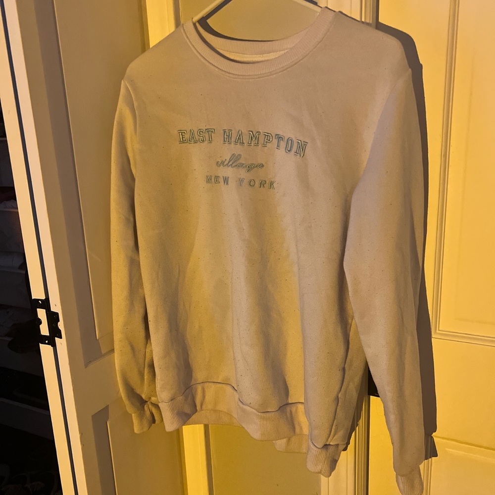 comfy New York sweatshirt (will sell for best price)